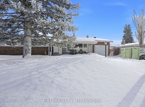 20 Wallford Way, Cityview - Parkwoods Hills - Rideau Shore, ON, K2E6B4 | Card Image