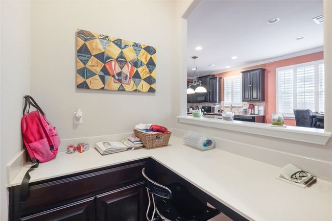 133 Camden Cv, House other with 3 bedrooms, 2 bathrooms and 4 parking in Buda TX | Image 13