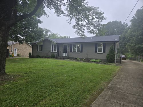 425 Wilkinson Ln, White House, TN, 37188-9116 | Card Image