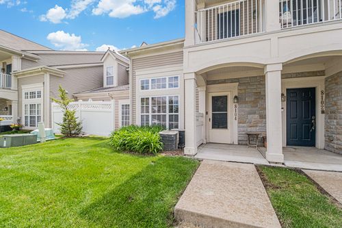 8104 Addington Dr, Commerce Twp, MI, 48390-4011 | Card Image