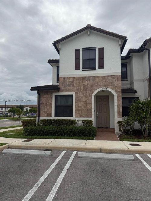 10908 W 32nd Ln, Hialeah, FL, 33018-2184 | Card Image