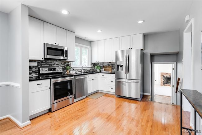 12204 Mckenna Cir, House other with 4 bedrooms, 3 bathrooms and null parking in Midlothian VA | Image 12