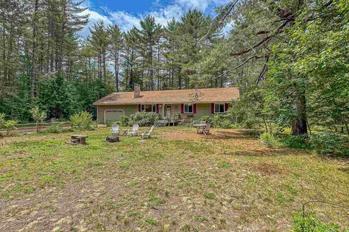 19 Baker Cir, Fryeburg, ME, 04037-4143 | Card Image