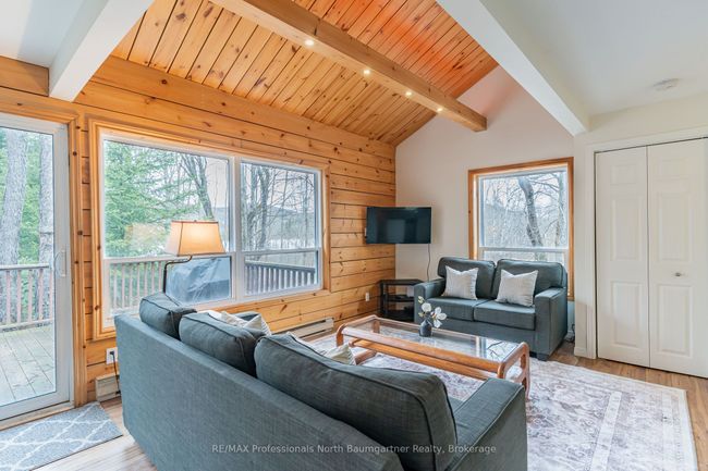 1071 Crabbe Lane, House other with 2 bedrooms, 1 bathrooms and 8 parking in Haliburton ON | Image 14