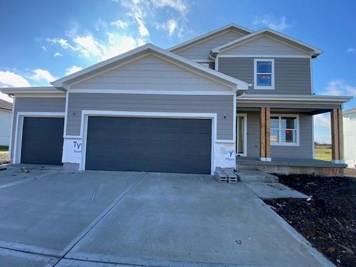 18681 W 193rd St, Spring Hill, KS, 66083-8499 | Card Image