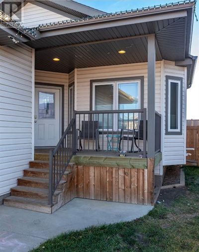 3711 41 Ave, House other with 4 bedrooms, 3 bathrooms and 4 parking in Lloydminster SK | Image 2