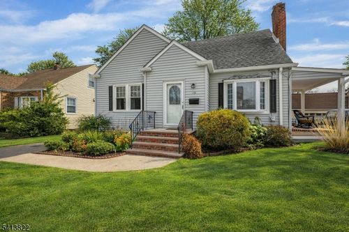 13 Roger Ave, Cranford, NJ, 07016-2714 | Card Image