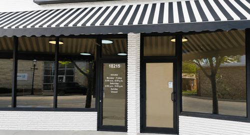 b-18215 Dixie Hwy, Homewood, IL, 60430-2205 | Card Image