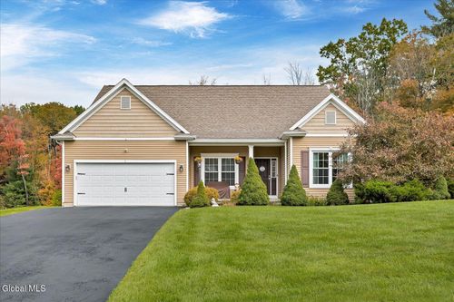 1 Mallard Pl, Mechanicville, NY, 12118-3637 | Card Image