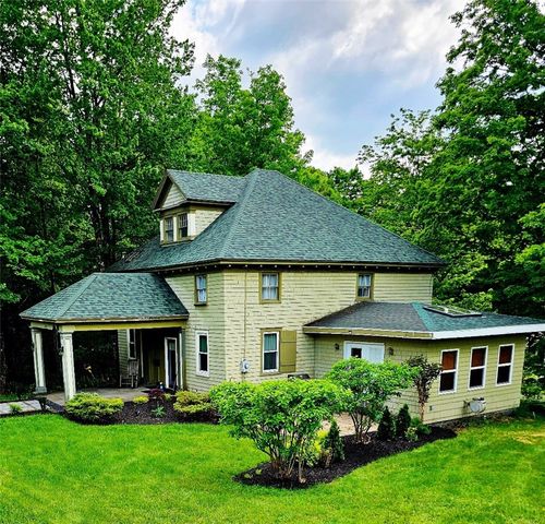 8 Van Dyke Ave, Stamford, NY, 12167-1016 | Card Image