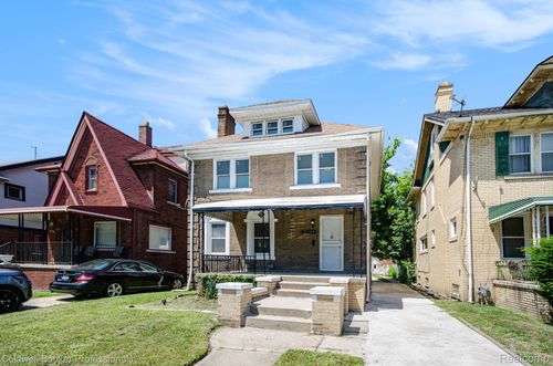 2704 Burlingame St, Detroit, MI, 48206-3123 | Card Image