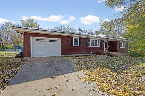 1327 S Mulberry St, Ottawa, KS, 66067-3635 | Card Image