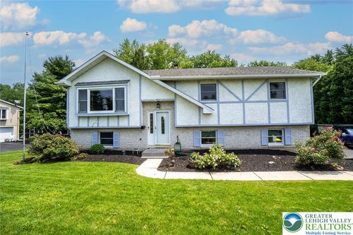 7494 Franks Dr, Bath, PA, 18014-8919 | Card Image