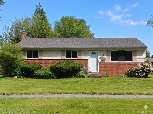 15587 Oakbrook St, Romulus, MI, 48174-3227 | Card Image