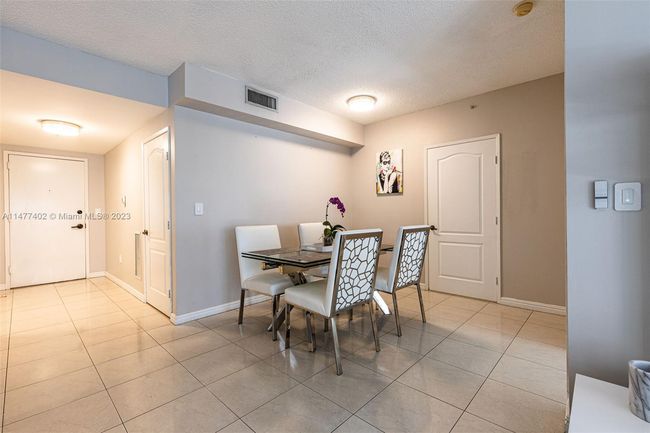 APT-603 - 17555 Atlantic Blvd, Condo with 2 bedrooms, 2 bathrooms and null parking in Sunny Isles Beach FL | Image 18