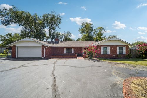100 S 5th St, Morris, OK, 74445-4806 | Card Image