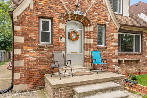 14430 Glastonbury Ave, Detroit, MI, 48223-2982 | Card Image
