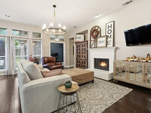 8805 Falcon View Dr, McKinney, TX, 75072-6705 | Card Image