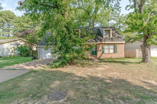 2010 Cenwood Dr, Jonesboro, AR, 72401-3606 | Card Image