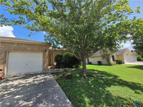3031 Pine Valley Dr, New Braunfels, TX, 78130-7010 | Card Image