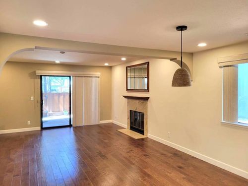 apt-a-6125 Thornton Ave, Newark, CA, 94560-5701 | Card Image