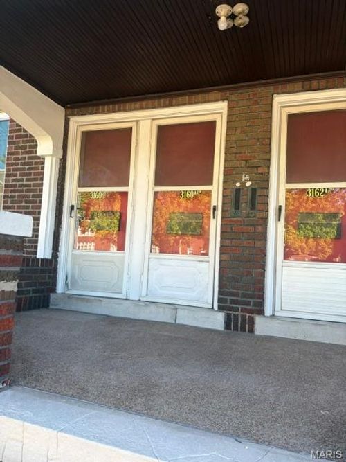 3160 S Compton Ave, Saint Louis, MO, 63118-2117 | Card Image