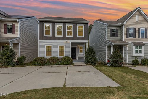 420 Cherry St, Fuquay Varina, NC, 27526-1812 | Card Image