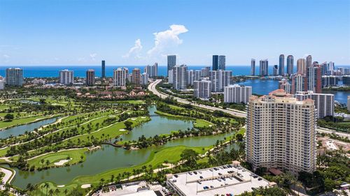 apt-2307-19501 W Country Club Dr, Aventura, FL, 33180-2481 | Card Image