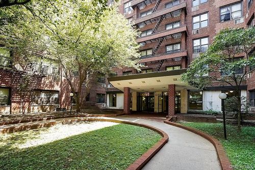 4m-1275 E 51st 51 Street, New York, NY, 11234 | Card Image