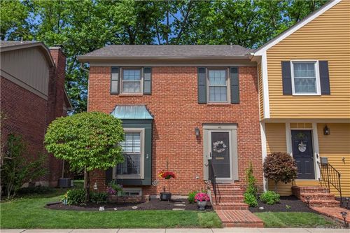 40 Nicholson Ct, Washingtn Twp, OH, 45459-1823 | Card Image