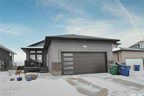 635 Aspen Cres, Pilot Butte, SK, S0G3Z0 | Card Image