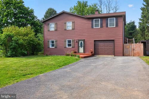 307 W Pine St, MOUNT HOLLY SPRINGS, PA, 17065-1125 | Card Image