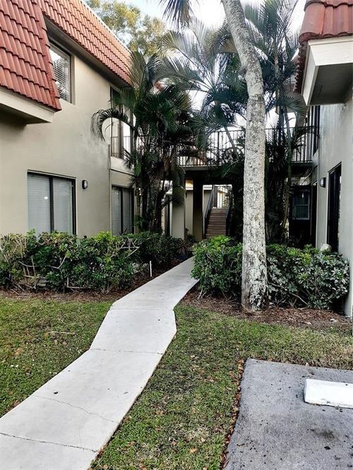 11374 Royal Palm Blvd, Coral Springs, FL, 33065-6916 | Card Image