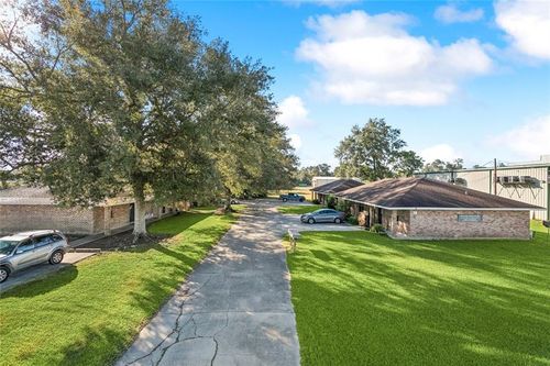 14106 W Club Deluxe Rd, Hammond, LA, 70403-1054 | Card Image