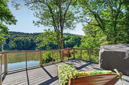 51 Lake Dr, Lake Peekskill, NY, 10537-1234 | Card Image