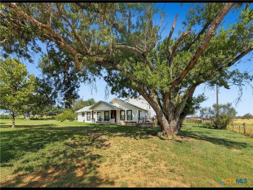 2520 County Road 232, Gonzales, TX, 78629-5164 | Card Image