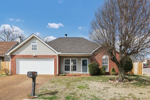 800 Thomas Bay Ct, Antioch, TN, 37013-1526 | Card Image