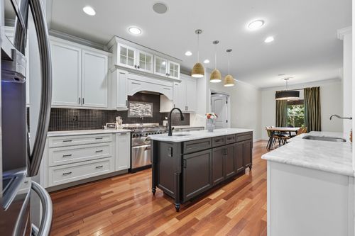 129 Roanoke Station Cir, Clarksville, TN, 37043-6076 | Card Image