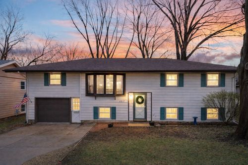 1217 Searle Dr, Normal, IL, 61761-2866 | Card Image