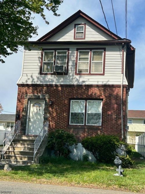 109 Myrtle St, Cranford, NJ, 07016-3233 | Card Image