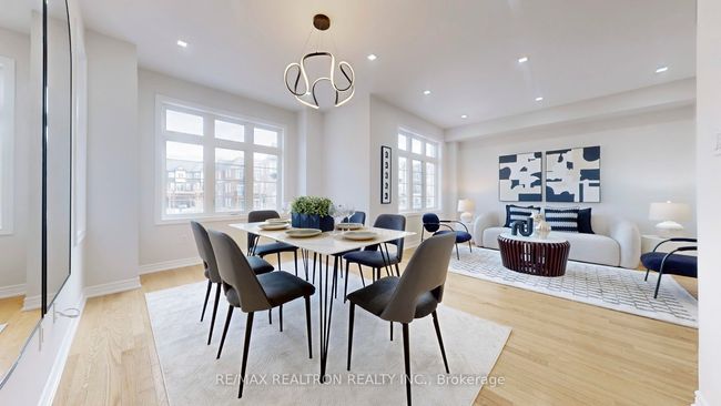 10 Globemaster Lane, House attached with 3 bedrooms, 4 bathrooms and 1 parking in Richmond Hill ON | Image 9