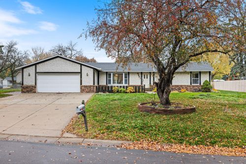 9901 Kilmer Ln N, Maple Grove, MN, 55369-3527 | Card Image