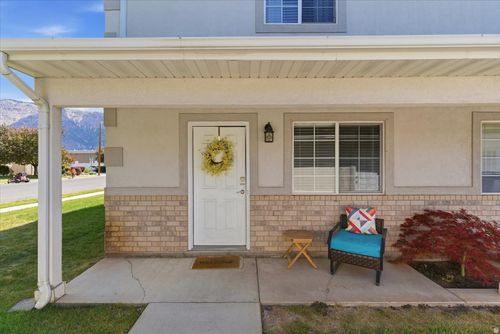 327 E 2300 N, North Ogden, UT, 84414-7252 | Card Image