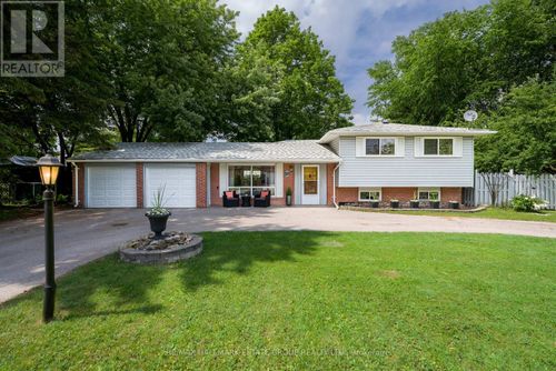 88 Lakeland Crescent, Richmond Hill (Oak Ridges Lake Wilcox), ON, L4E2Z9 | Card Image