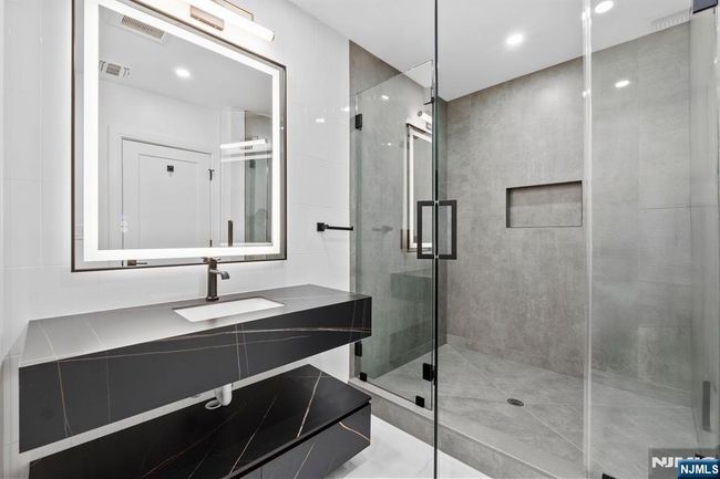 75 Maryland Rd, House other with 6 bedrooms, 8 bathrooms and null parking in Paramus NJ | Image 31