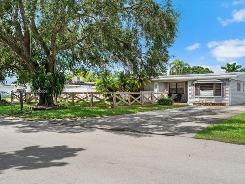 30312 Sw 172nd Ave, Homestead, FL, 33030-4881 | Card Image