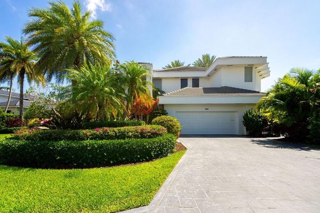2551 Ne 31 St Ct, House other with 4 bedrooms, 6 bathrooms and null parking in Lighthouse Point FL | Image 4