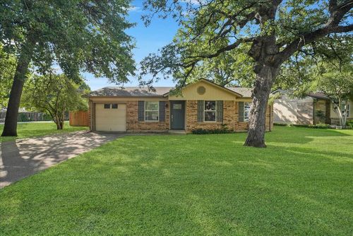 5701 Guildwood Dr, Arlington, TX, 76017-4730 | Card Image