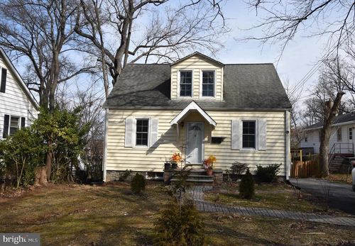 6102 Ruatan St, BERWYN HEIGHTS, MD, 20740-2324 | Card Image