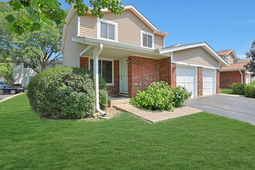 1968 N Jamestown Dr, Palatine, IL, 60074-1439 | Card Image
